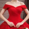Simple Couleur Unie Rouge Robe De Mariée 2019 Princesse De l'épaule Manches Courtes Dos Nu Royal Train