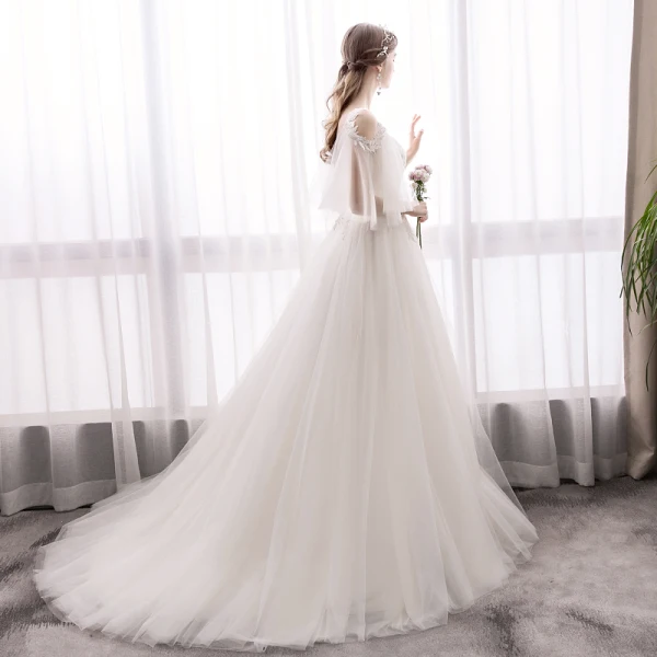Élégant Ivoire Robe De Mariée 2019 Princesse V-Cou En Dentelle Fleur 1/2 Manches Dos Nu Train De Balayage