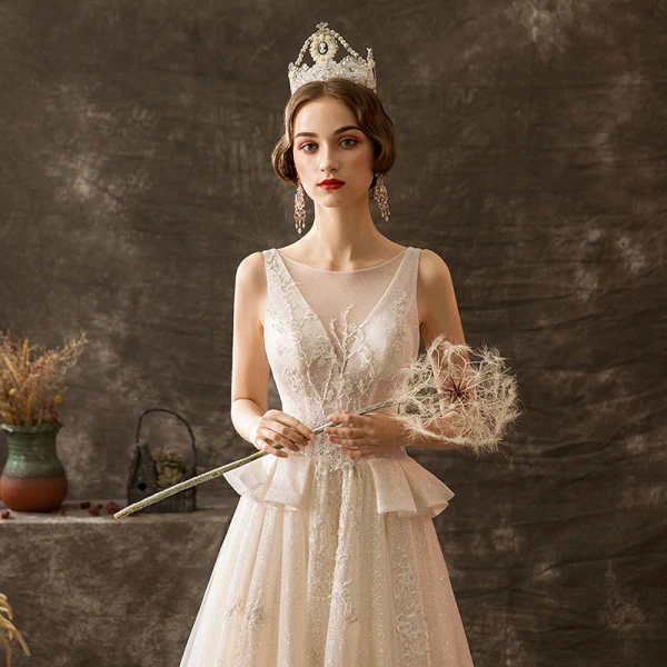 Luxury / Gorgeous Champagne Glitter Wedding Dresses 2019 A-Line / Princess Scoop Neck Beading Lace Flower Sleeveless Court Train