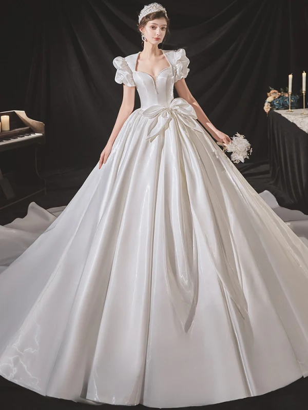 Vintage / Originale Simple Ivoire Perle Satin Robe De Mariée 2021 Robe Boule Encolure Carrée Manches Courtes Dos Nu Noeud Royal Train Mariage