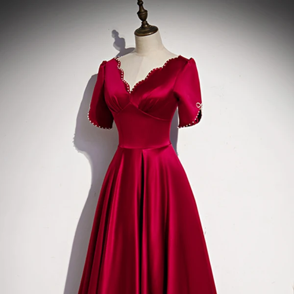 Vintage / Retro Burgundy Satin Prom Dresses 2021 A-Line / Princess Pearl Square Neckline Short Sleeve Backless Floor-Length / Long Prom Formal Dresses