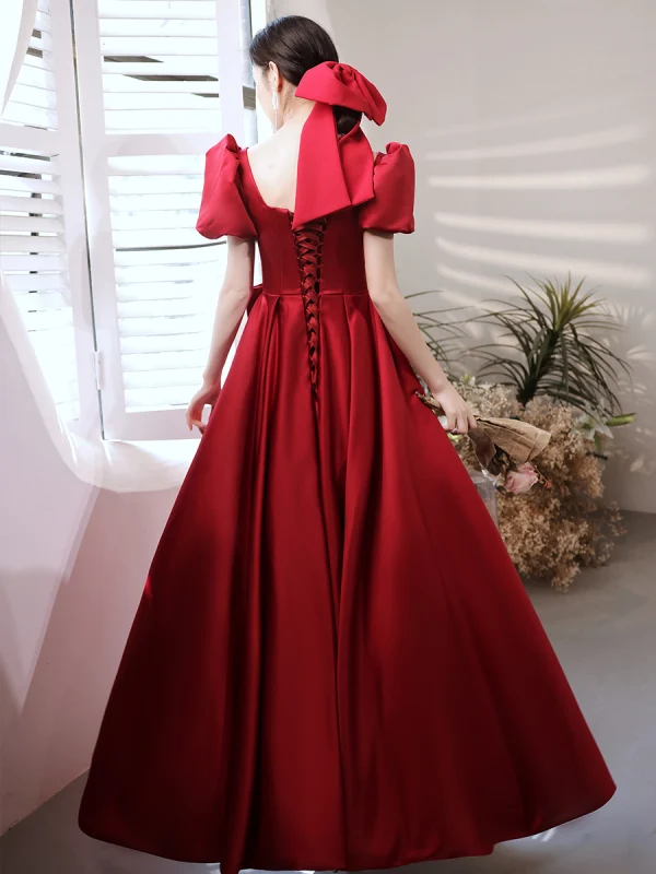 Elegant Burgundy Satin Prom Dresses 2021 A-Line / Princess Square Neckline Short Sleeve Bow Backless Floor-Length / Long Prom Formal Dresses