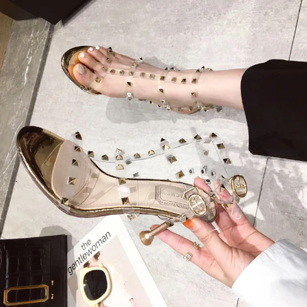 Sexy Gold Cocktail Party Evening Party Womens Sandals 2021 Rivet T-Strap 9 cm Stiletto Heels Open / Peep Toe Sandals High Heels