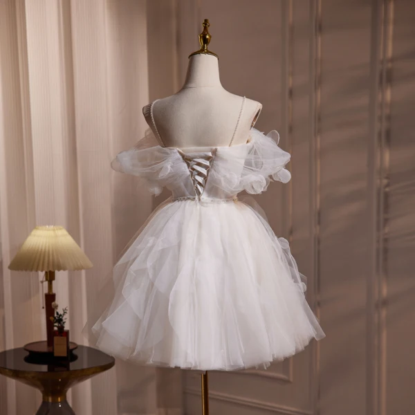 Fashion White Pearl Appliques Cascading Ruffles Party Dresses 2024 Short Ball Gown Spaghetti Straps Short Sleeve Backless Evening Party Formal Dresses
