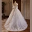 Charmant Blanche Perlage Paillettes Perle En Dentelle Fleur Volants en Cascade Légère Robe De Mariée 2024 Robe Boule Bretelles Spaghetti Sans Manches Dos Nu
