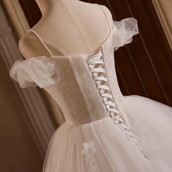 Charming Light White Beading Lace Flower Appliques Wedding Dresses 2024 Ball Gown Spaghetti Straps Sleeveless Backless Floor-Length / Long Wedding