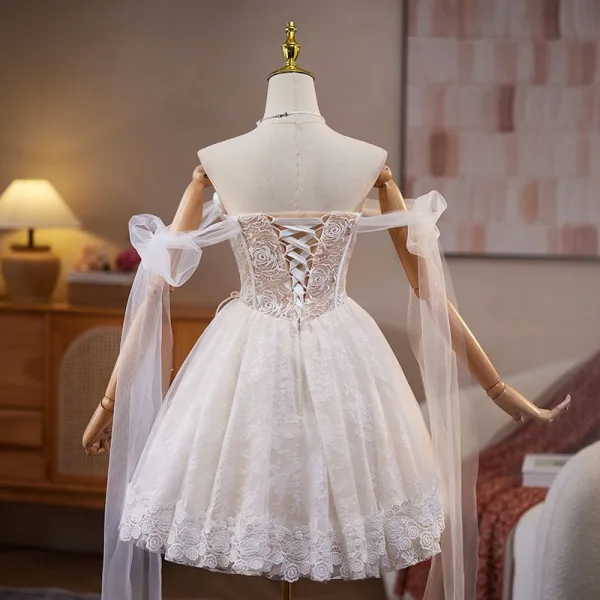 Charmant Weiß Applikationen Spitze Blumen Perle Geburtstag Kurze Partykleider 2025 Off Shoulder Ärmellos Rückenfreies Festliche Kleider