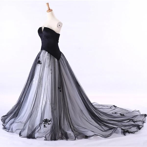 Schöne Ballkleider 2017 Bandeau Ärmellos Rückenfreies Applikationen Mit Spitze Kapelle-Schleppe Rüschen Ballkleid Festliche Kleider