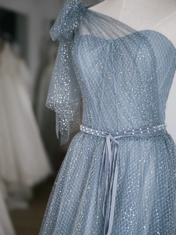 Bling Bling Mode Bleu Ciel Glitter Robe De Bal 2021 Princesse Une épaule Perle Paillettes Ceinture Manches Courtes Dos Nu Longue Promo Robe De Ceremonie