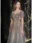 Scintillantes Gris Paillettes Robe De Bal 2021 Princesse Encolure Carrée Manches Courtes Dos Nu Longue Promo Robe De Ceremonie