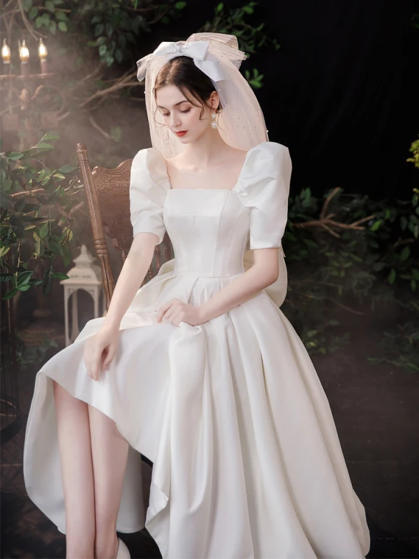 Schlicht Vintage Ivory / Creme Satin Brautkleider / Hochzeitskleider 2021 A Linie Eckiger Ausschnitt Kurze Ärmel Rückenfreies Schleife Wadenlang Hochzeit