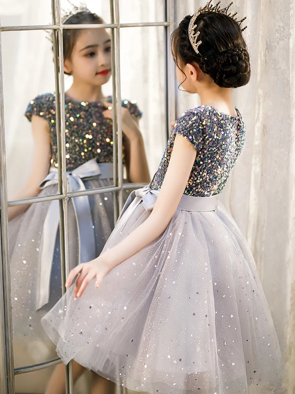 Mode Bling Bling Gris Anniversaire Courte Robe Ceremonie Fille 2021 Princesse Encolure Dégagée Perlage Étoile Paillettes Noeud Mancherons