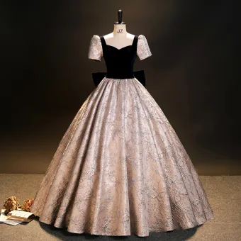 Élégant Noire Impression Robe De Bal 2023 Robe Boule Encolure Carrée Manches Courtes Dos Nu Noeud Longue Robe De Ceremonie