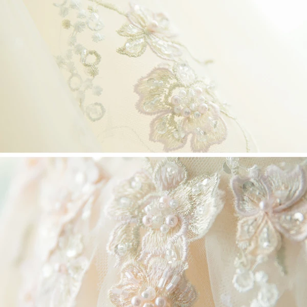 Charmant Ivory / Creme Brautkleider / Hochzeitskleider 2019 A Linie Off Shoulder Perlenstickerei Perle Applikationen Spitze Blumen Kurze Ärmel Rückenfreies Kapelle-Schleppe
