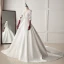 Classique Ivoire Robe De Mariée 2019 Princesse Encolure Dégagée En Dentelle Fleur 1/2 Manches Chapel Train