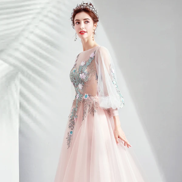 Elegant Blushing Pink Prom Dresses 2019 A-Line / Princess Scoop Neck Embroidered Appliques Pearl Rhinestone 3/4 Sleeve Sweep Train Formal Dresses