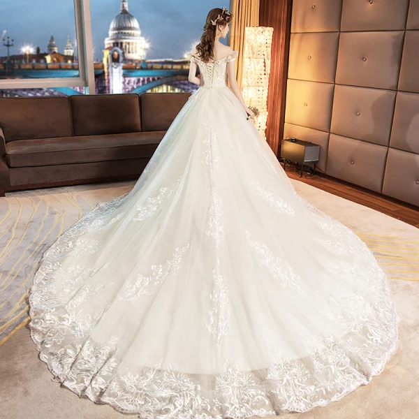 Chic / Belle Champagne Robe De Mariée 2019 Princesse De l'épaule Perle Paillettes Appliques En Dentelle Fleur Manches Courtes Dos Nu Chapel Train