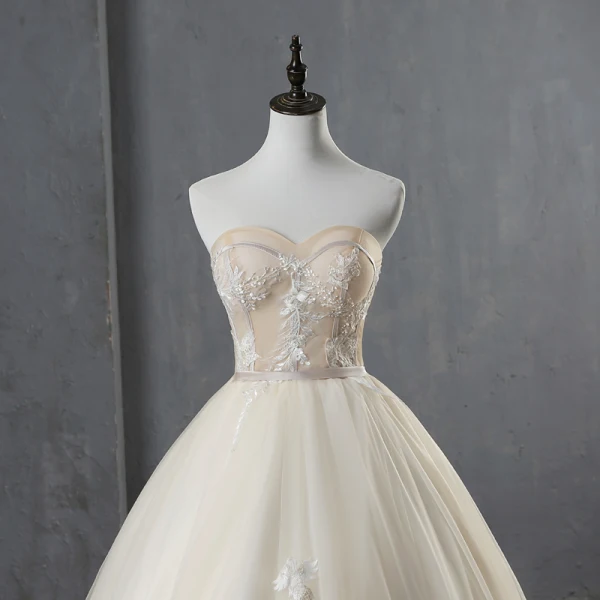 Elegant Champagne Wedding Dresses 2019 Ball Gown Strapless Lace Flower Sleeveless Backless Floor-Length / Long