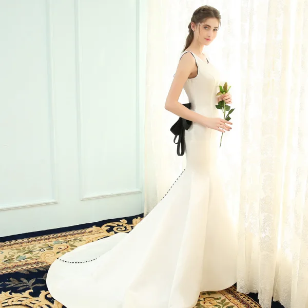 Modern / Fashion Ivory Evening Dresses 2019 Trumpet / Mermaid Scoop Neck Sleeveless Bow Backless Court Train Formal Dresses