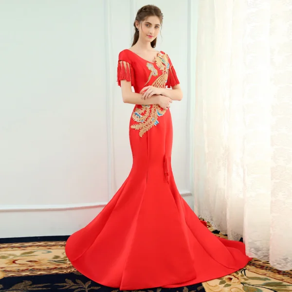 Chinese style Red Evening Dresses 2019 Trumpet / Mermaid V-Neck Rhinestone Appliques Lace Cap Sleeves Tassel Backless Court Train Formal Dresses