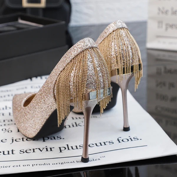 Glittrande Silver Brudskor 2019 Glittriga / Glitter Paljetter Tassel 10 cm Stilettklackar Spetsiga Bröllop Pumps