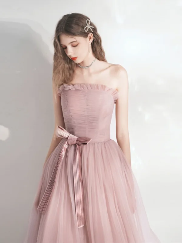 Schöne Rosa Ballkleider 2021 A Linie Bandeau Schleife Ärmellos Rückenfreies Lange Ball Festliche Kleider