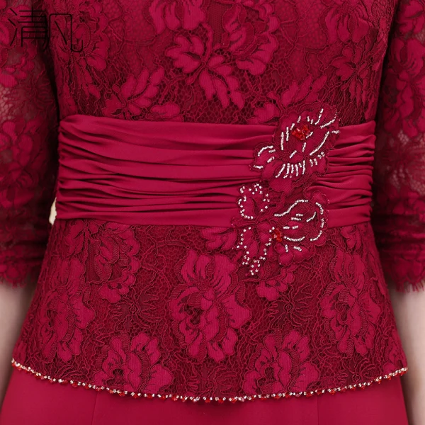 Elegant Burgundy Mother Of The Bride Dresses 2019 A-Line / Princess V-Neck Crystal Lace Flower 1/2 Sleeves Tea-length Wedding Party Dresses