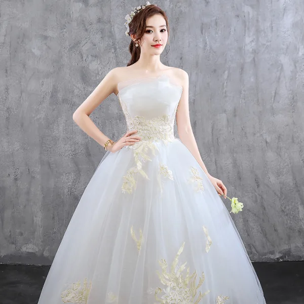 Affordable Ivory Wedding Dresses 2019 Ball Gown Strapless Lace Flower Sleeveless Backless Floor-Length / Long