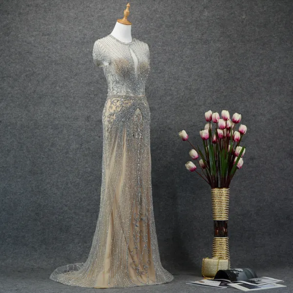 Luxury / Gorgeous Silver Evening Dresses  2019 Trumpet / Mermaid Scoop Neck Handmade  Beading Crystal Short Sleeve Sweep Train Formal Dresses