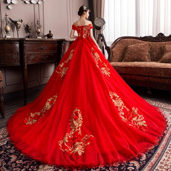 Style Chinois Rouge Enceinte Robe De Mariée 2019 De l'épaule Paillettes En Dentelle Fleur Appliques Manches Courtes Dos Nu Chapel Train