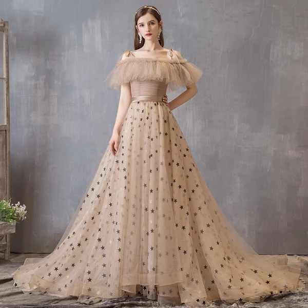 Modern / Fashion Champagne Prom Dresses 2019 A-Line / Princess Spaghetti Straps Star Sequins Ruffle Short Sleeve Court Train Formal Dresses