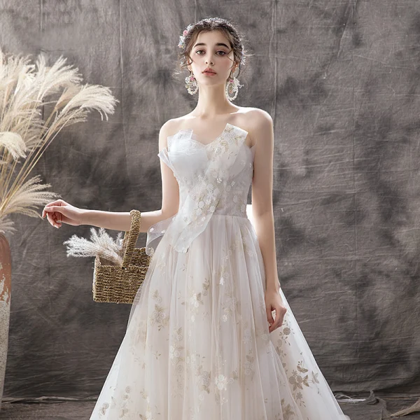 Chic / Beautiful Champagne Wedding Dresses 2019 A-Line / Princess Strapless Pearl Lace Flower Backless Bow Sleeveless Court Train