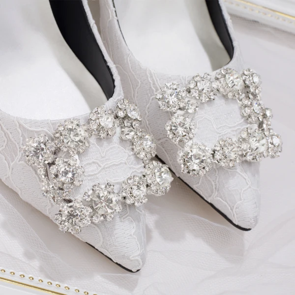 Classy Ivory Wedding Shoes 2019 Leather Lace Rhinestone 7 cm Stiletto Heels Pointed Toe Wedding Pumps