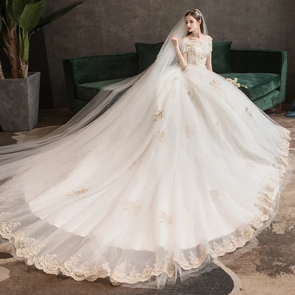 Élégant Champagne Robe De Mariée 2019 Princesse De l'épaule Perle Paillettes En Dentelle Fleur Manches Courtes Chapel Train