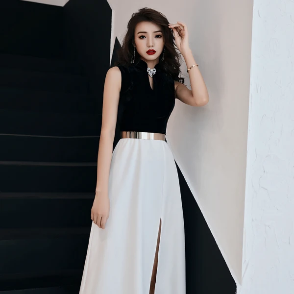 Schlicht Chinesischer Stil Weiß Schwarz Abendkleider 2019 A Linie Stehkragen Strass Schleife Stoffgürtel Ärmellos Gespaltete Front Knöchellänge Festliche Kleider