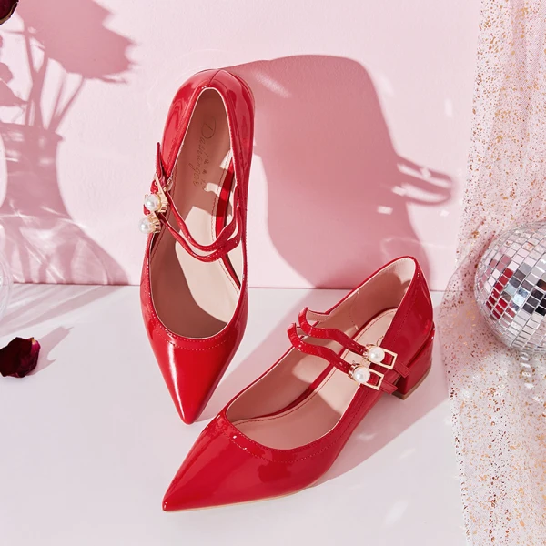Härlig Pärla Rosa Tidsbeställning Damskor 2019 Lackläder Pärla Spänne 4 cm Låg Klack Spetsiga Pumps