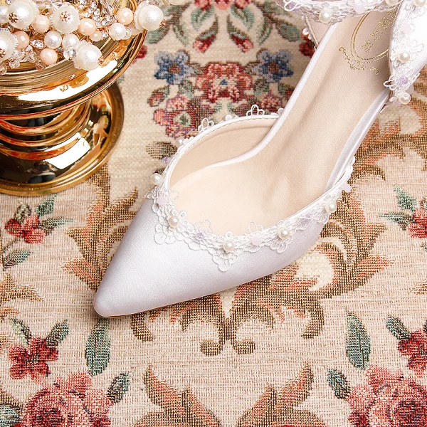 Charming Ivory Wedding Shoes 2019 Leather Ankle Strap Bow Pearl Lace Flower 9 cm Stiletto Heels Pointed Toe Wedding High Heels