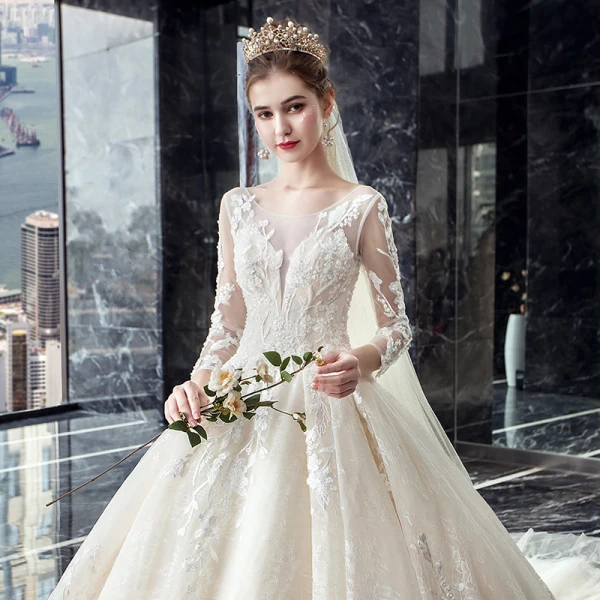 Eleganta Elfenben Bröllopsklänningar 2019 Prinsessa Urringning Beading Paljetter Spets Blomma 3/4 ärm Halterneck Royal Train