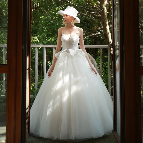 Chic / Beautiful Ivory Wedding Dresses 2019 A-Line / Princess Spaghetti Straps Pearl Lace Flower Sleeveless Backless Floor-Length / Long