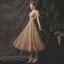 Chic / Belle Kaki de retour Robe De Graduation 2019 Princesse V-Cou Perlage Paillettes En Dentelle Fleur Manches Courtes Dos Nu Thé Longueur Robe De Ceremonie