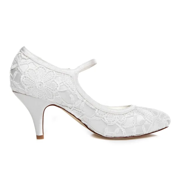 Modest / Simple Ivory Satin Wedding Shoes 2021 Lace Flower Wedding 7 cm Stiletto Heels Pointed Toe Pumps High Heels