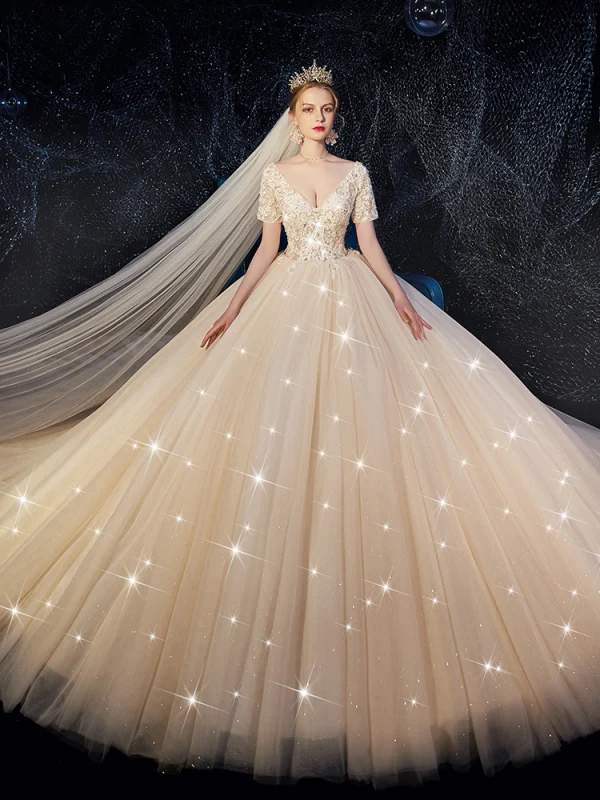 High-end Champagne Bröllopsklänningar 2019 Prinsessa V-Hals Beading Paljetter Spets Blomma Korta ärm Halterneck Cathedral Train
