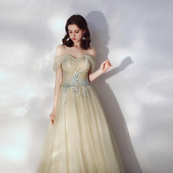 Chic / Beautiful Beige Evening Dresses 2019 A-Line / Princess Off-The-Shoulder Beading Lace Flower Sleeveless Backless Floor-Length / Long Formal Chic / Beautiful Beige Evening Dresses 2019 A-Line / Princess Off-The-Shoulder Beading Lace Flower Sleeveless Backless Floor-Length / Long Formal