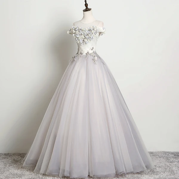 Élégant Gris Robe De Bal 2019 Princesse Encolure Dégagée Perle Faux Diamant Appliques En Dentelle Fleur Sans Manches Dos Nu Longue Robe De Ceremonie