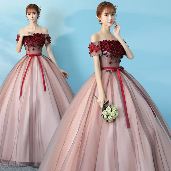 Elegant Blushing Pink Quinceañera Prom Dresses 2019 Ball Gown Off-The-Shoulder Appliques Lace Flower Bow Short Sleeve Backless Floor-Length / Long Formal Dresses