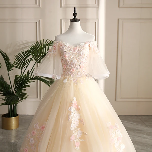 Chic / Beautiful Champagne Prom Dresses 2019 A-Line / Princess Off-The-Shoulder Lace Flower Appliques Pearl Sequins 1/2 Sleeves Backless Floor-Length / Long Formal Dresses