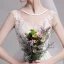 Edles Weiß Strand Brautkleider / Hochzeitskleider 2019 A Linie Rundhalsausschnitt Perle Spitze Blumen Ärmellos Rückenfreies Sweep / Pinsel Zug