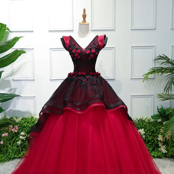 Vintage Retro Black Red Prom Dresses 2019 Ball Gown V Neck Lace Flower Appliques Sleeveless Backless Court Train Formal Dresses