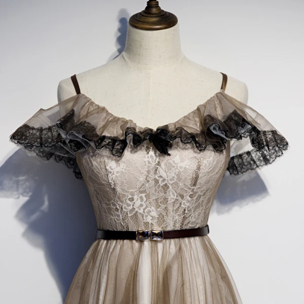 Chic / Belle Kaki Robe De Soirée 2019 Princesse Bretelles Spaghetti Ceinture En Dentelle Fleur Manches Courtes Dos Nu Longue Robe De Ceremonie