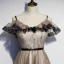 Chic / Belle Kaki Robe De Soirée 2019 Princesse Bretelles Spaghetti Ceinture En Dentelle Fleur Manches Courtes Dos Nu Longue Robe De Ceremonie